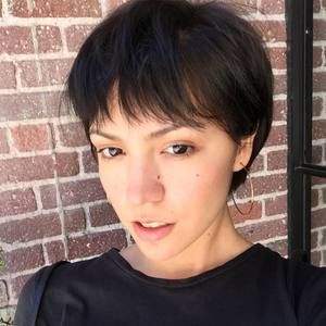 Meet your Posher, Monica